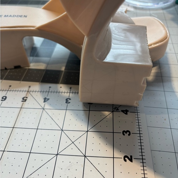 - Steve Madden Bubblegum Mule - Picture 5 of 5